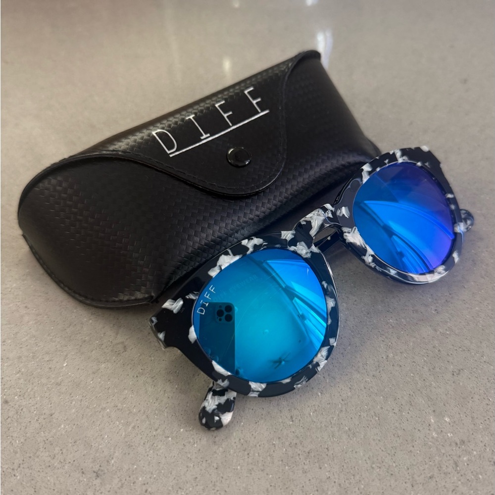 Diff Eyewear Black & White Marbled Frame Sunglasses with Blue Mirrored Lenses